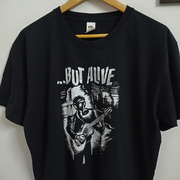 Musical is live but air is not graphic t-shirt for men's and women's - Picture 2 of 4